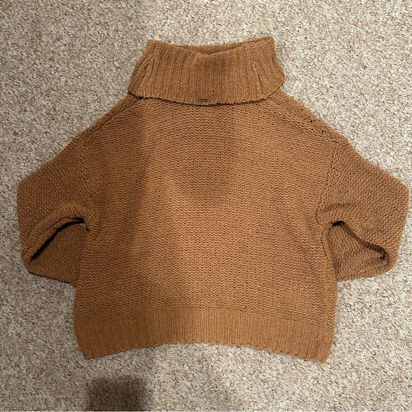 Billabong Turtleneck Sweater - Picture 3 of 3